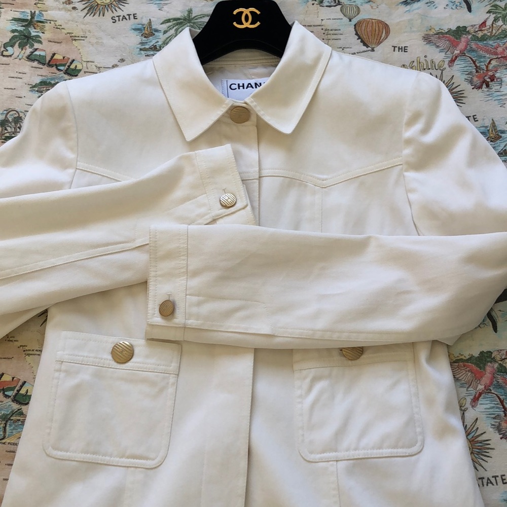 Vintage Chanel Classic White Jacket - Picture 11 of 16
